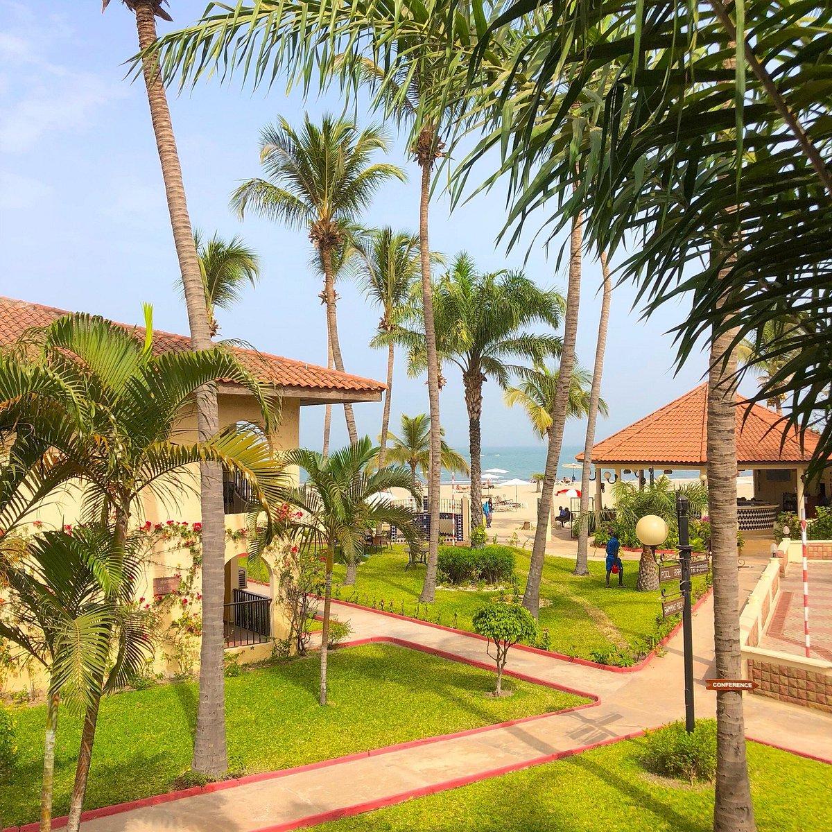 Ocean Bay Hotel & Resort Bakau Exteriör bild