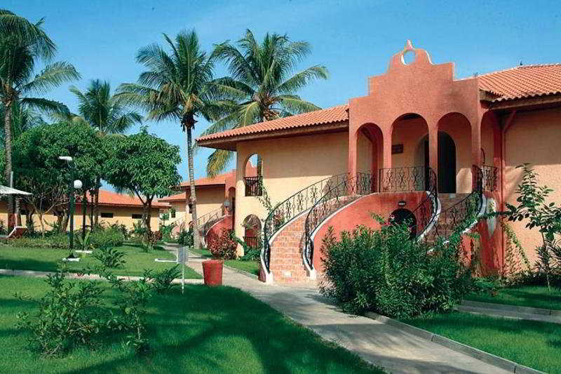 Ocean Bay Hotel & Resort Bakau Exteriör bild